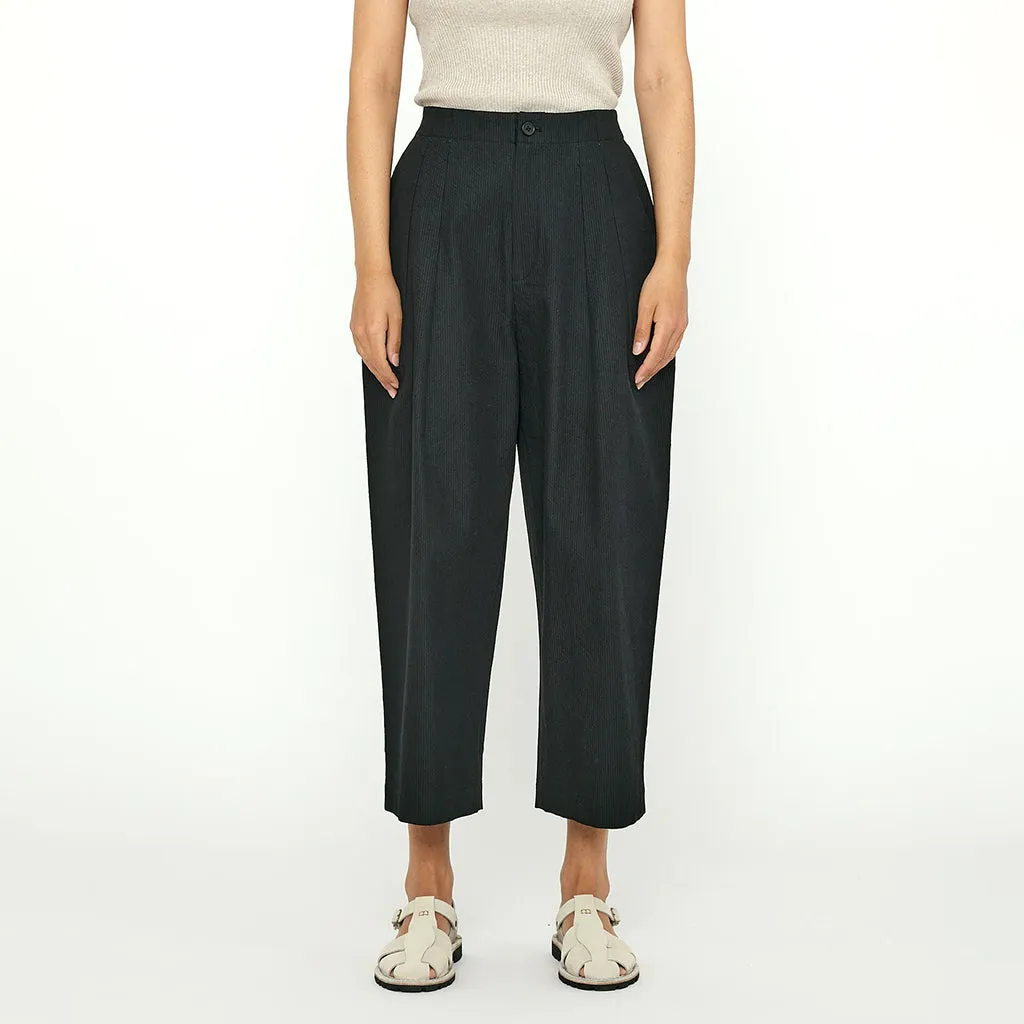 7115 By Szeki Unisex Pleated Pants Black Stripe Edition