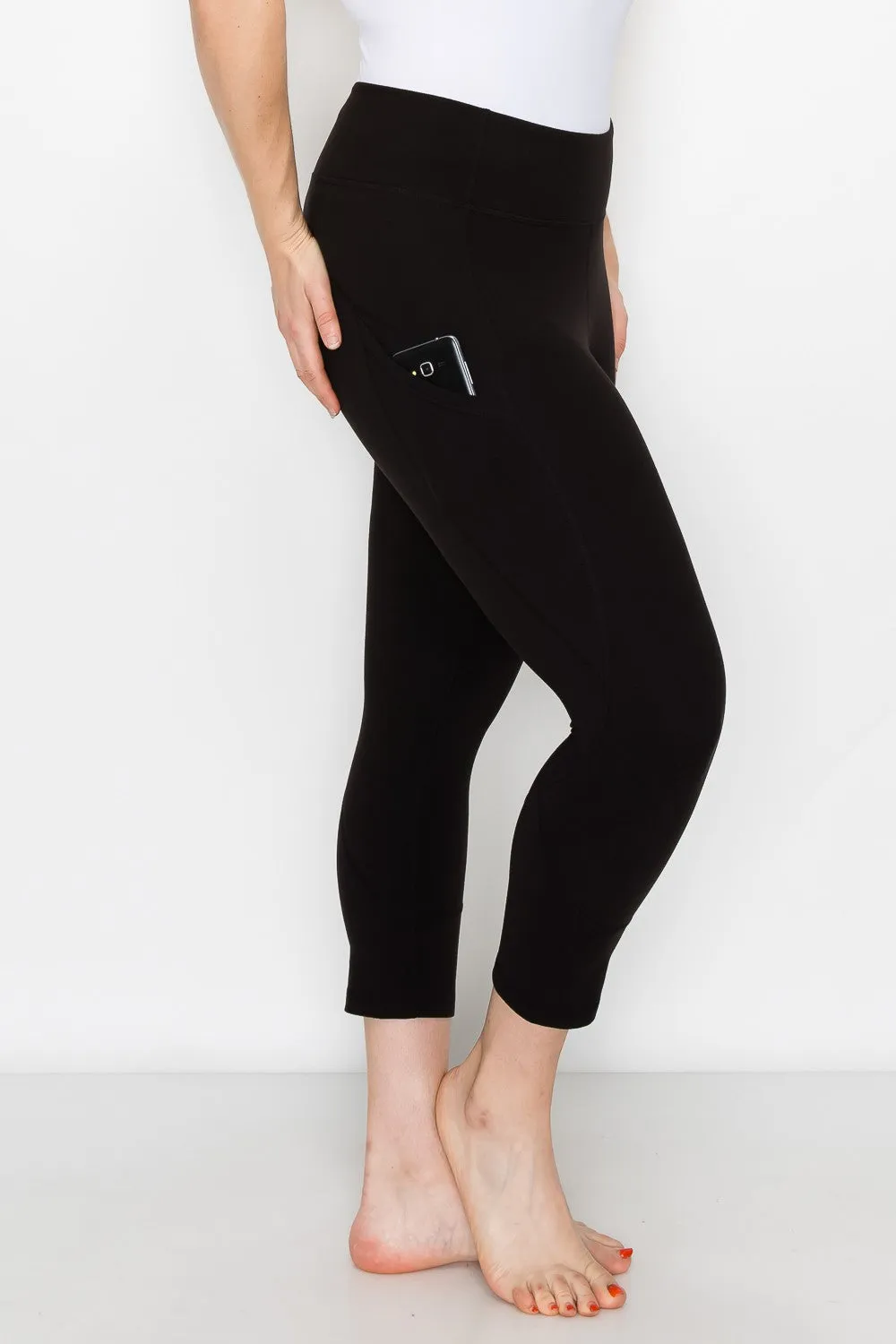 Black Brushed Pocket Capri Leggings