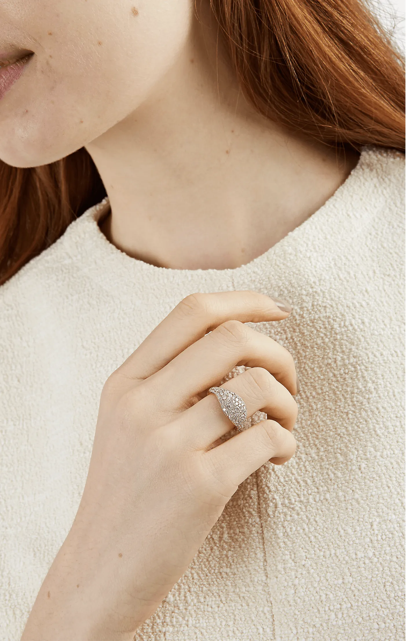 Donna Signet Ring