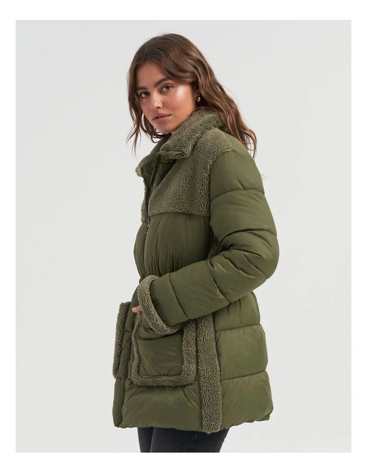 Iben Puffer Jacket in Green