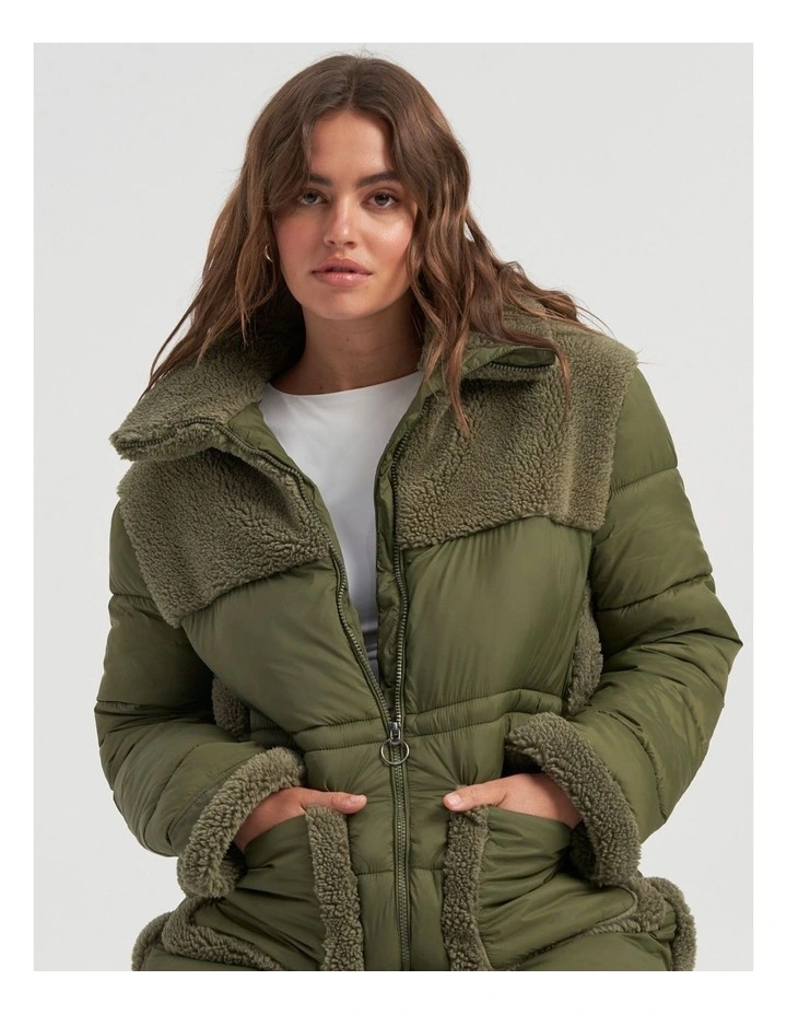 Iben Puffer Jacket in Green