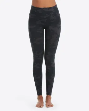 Look At Me Now Seamless Leggings in Black Camo