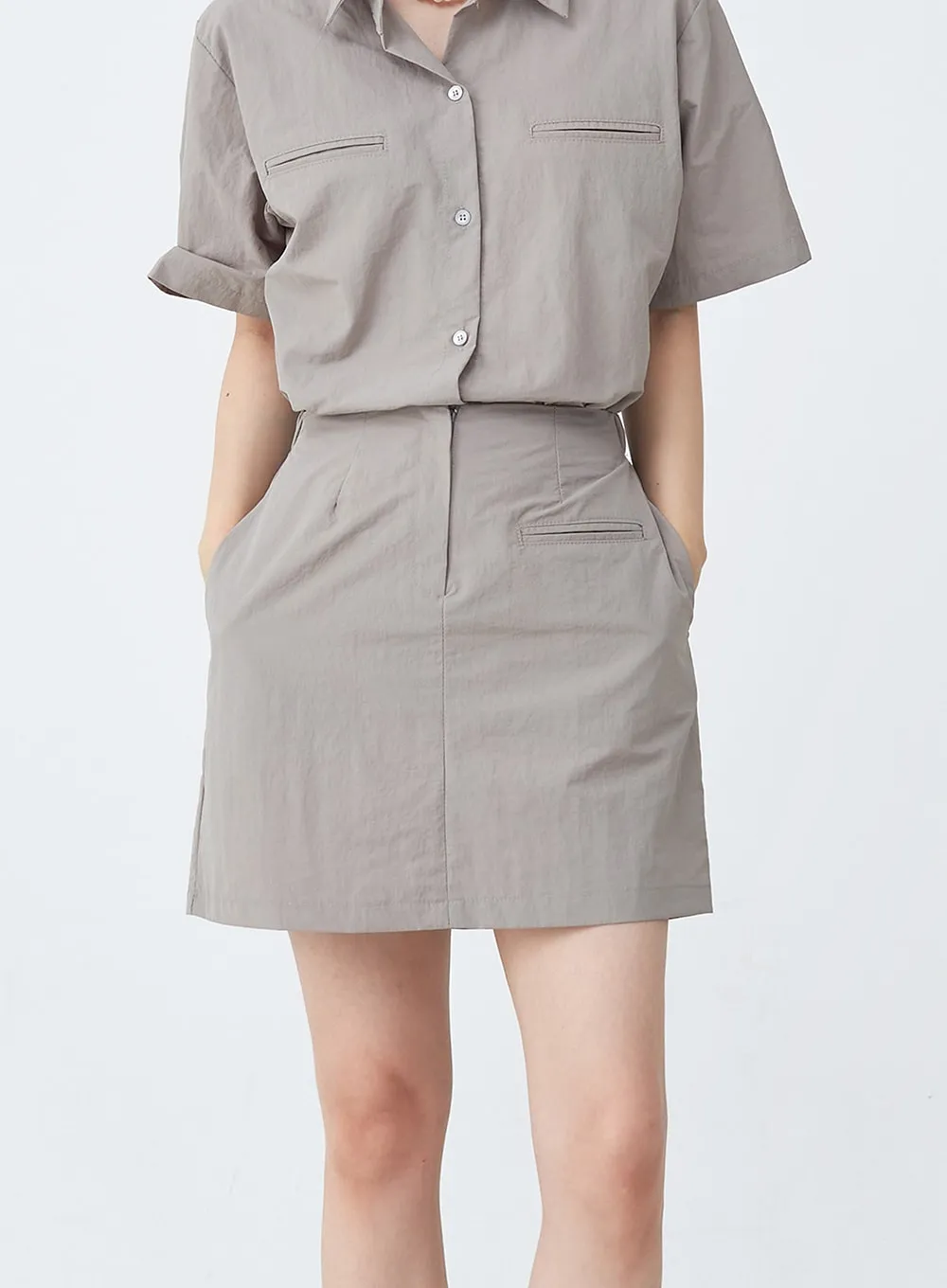 Nylon Set-up Skirt with Fake Pocket UU1407