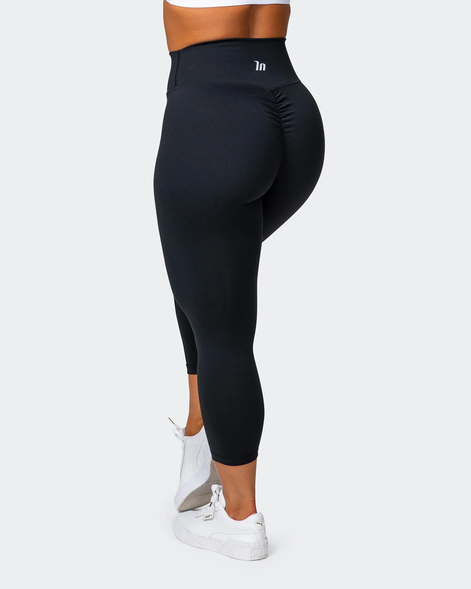 Signature Scrunch 7/8 Leggings - Black